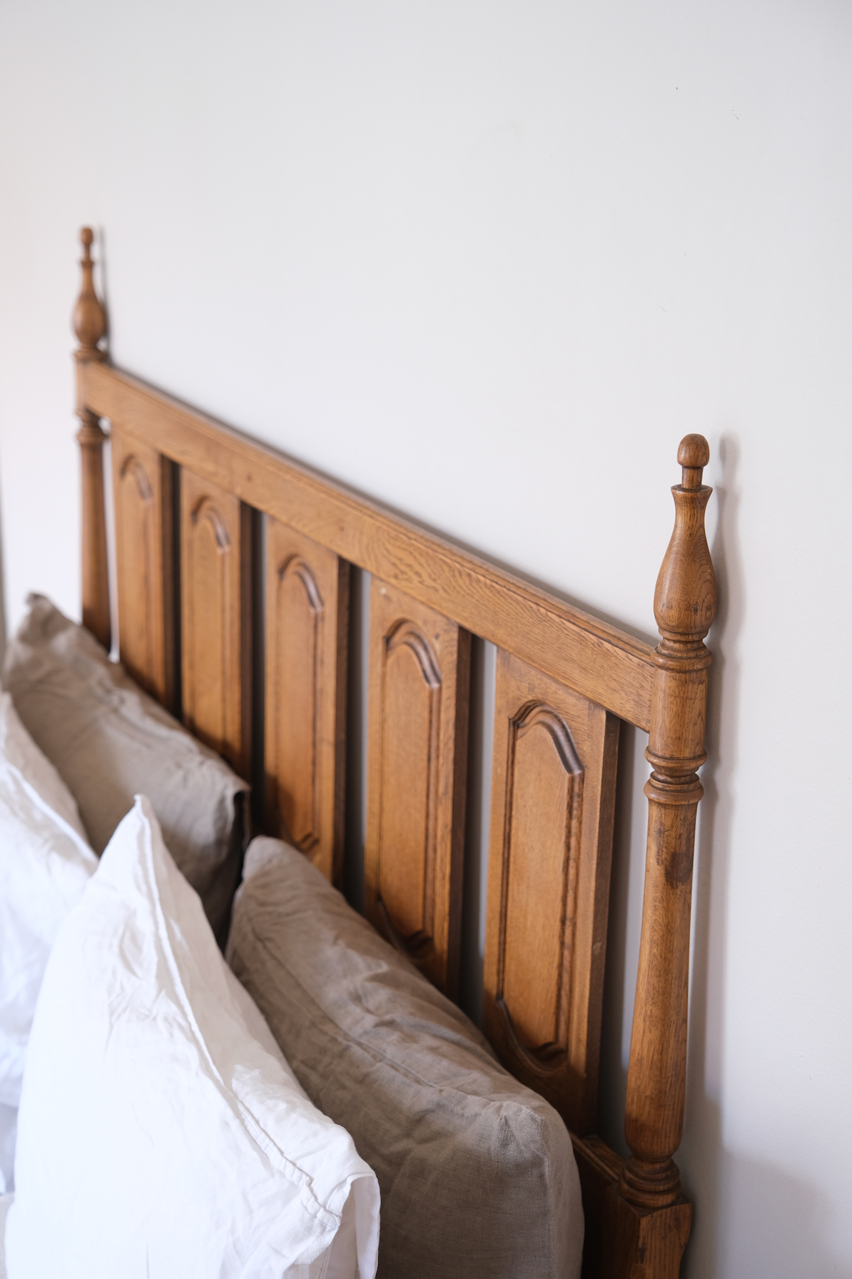 Oak wood double/queen bed headboard