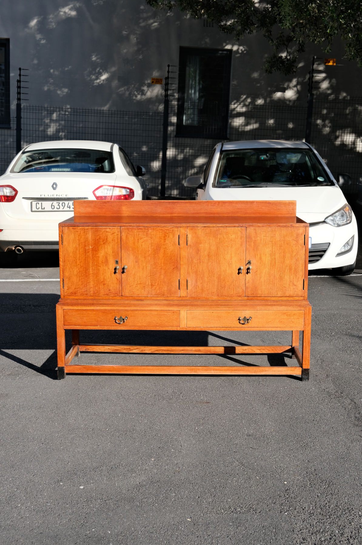 Oak wood "D. Isaacs & Co." server I Early 1900's