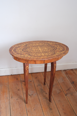 Load image into Gallery viewer, A pair of Antique side tables with french style legs
