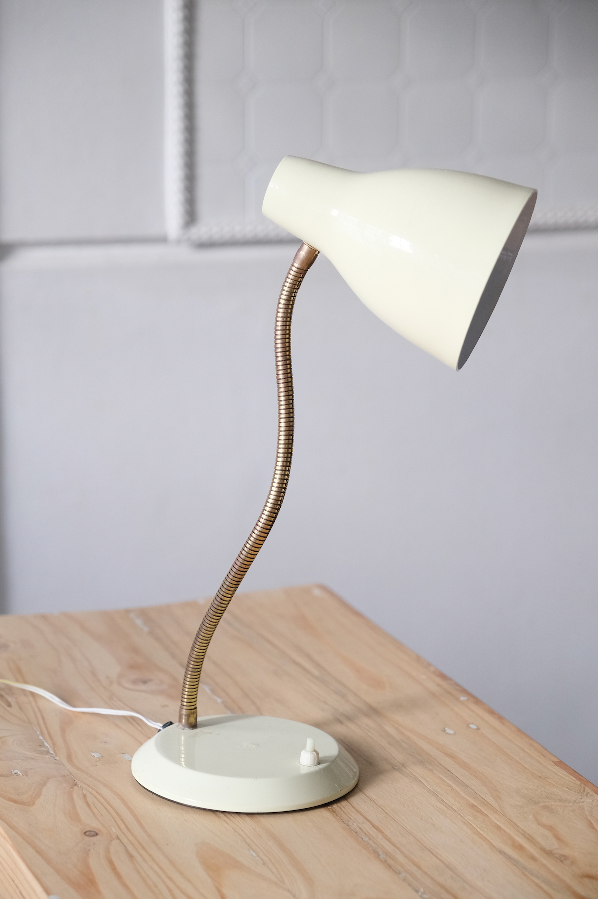 Cream vintage office lamp