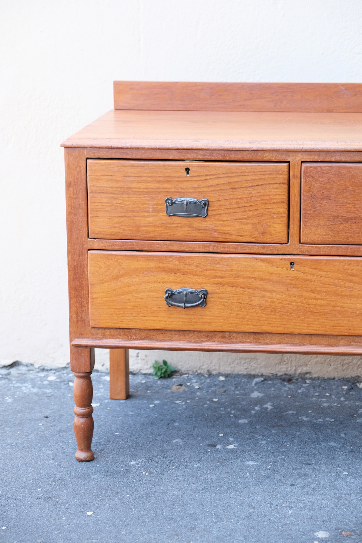 Chest of drawers in flawless condition