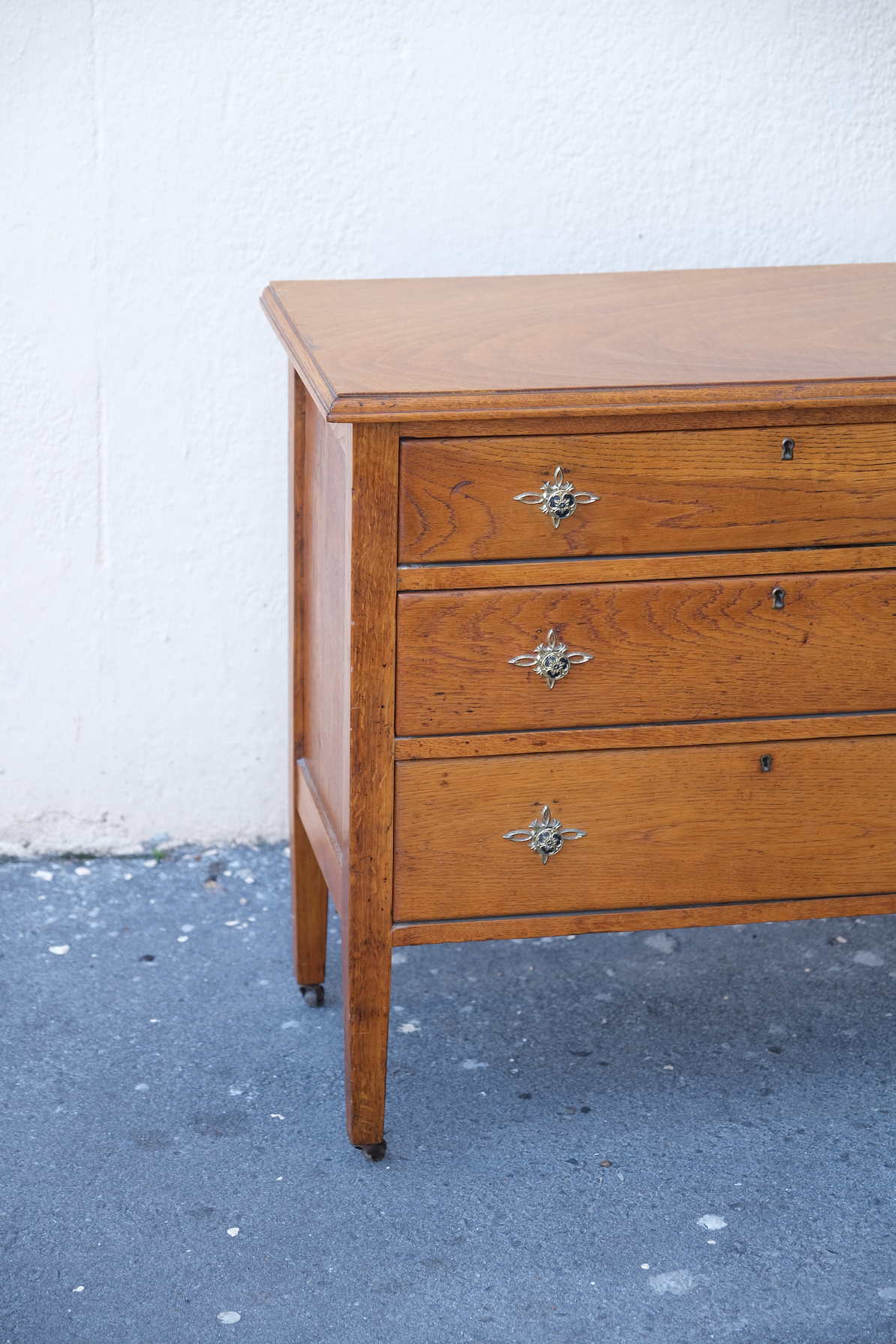 Chest of 3 drawers unit on wheels