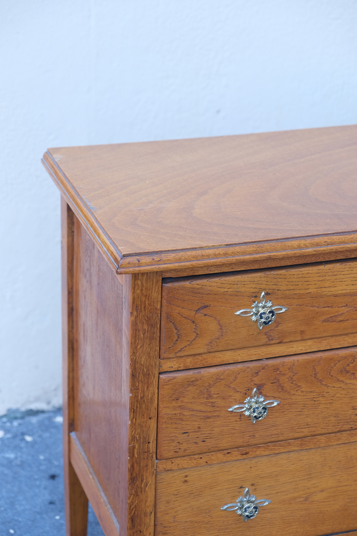 Chest of 3 drawers unit on wheels