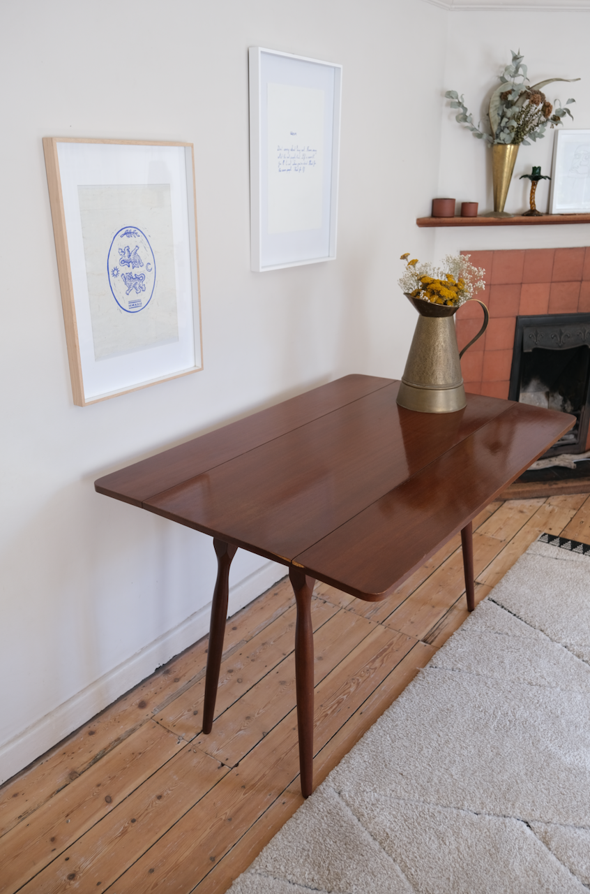 Drop leaf Mid-Century Modern table