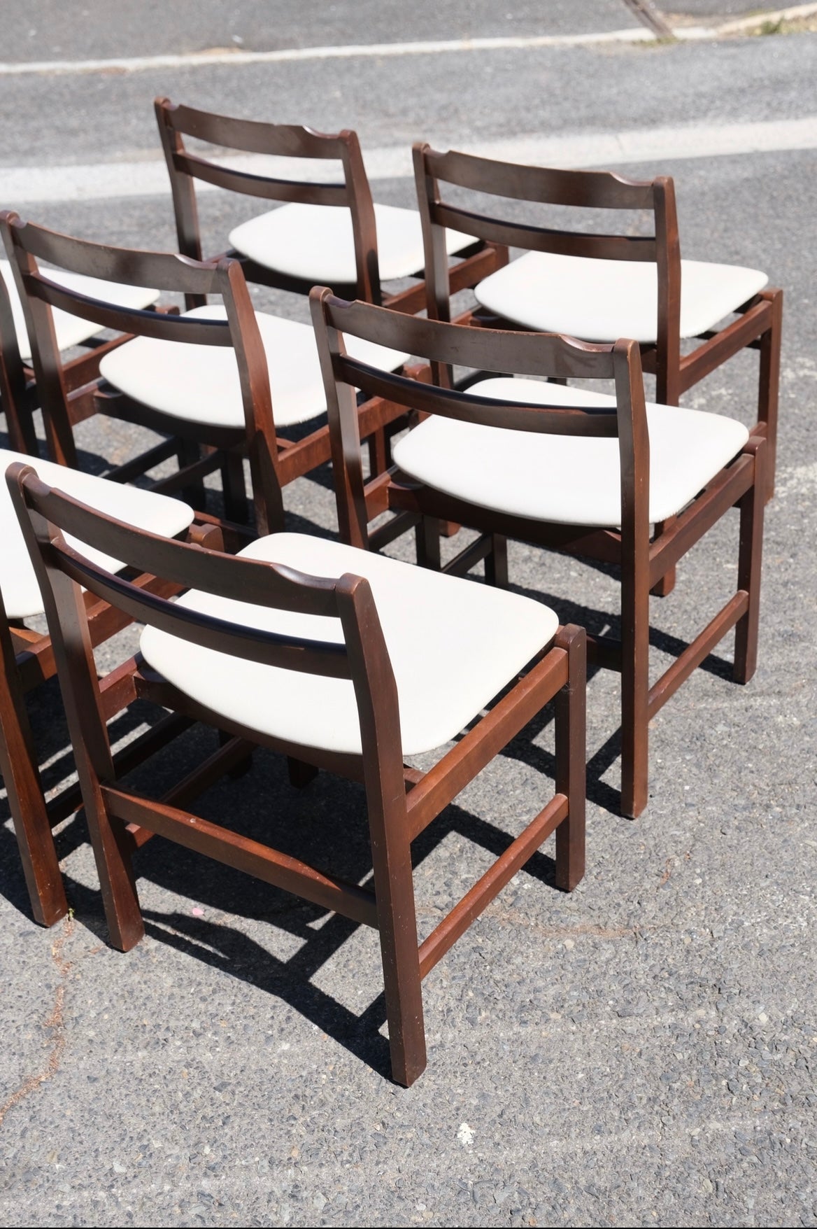 Set of 8 Mid-Century Modern dining chairs